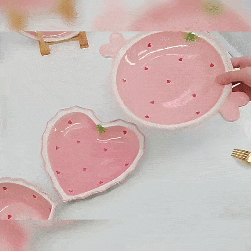1 Charming Heart-Shaped Strawberry Ceramic Bowl
