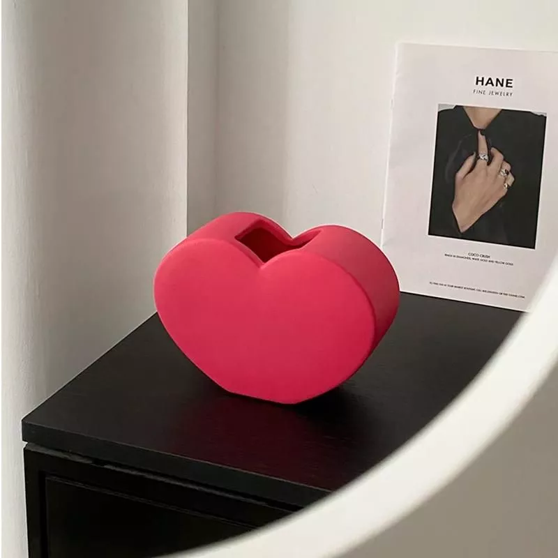 Sff7ec106b7e8486187a6aa92fdabe386f Pink Love Ceramic Vase