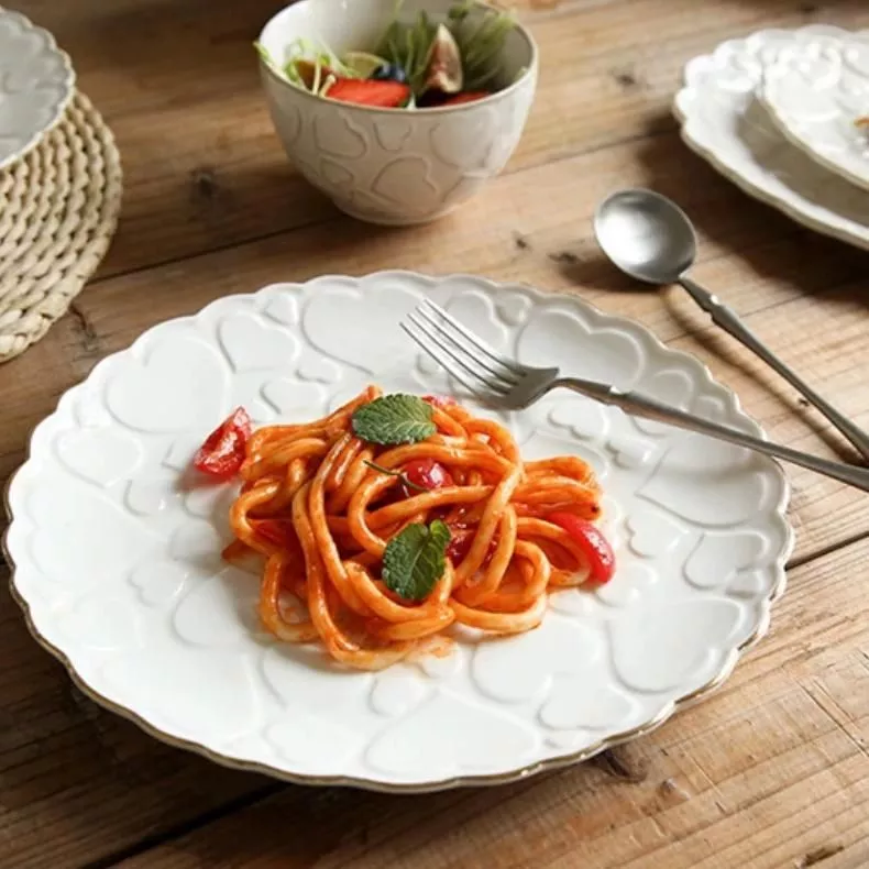 Heart-Shaped Ceramic Plate for Western Cuisine