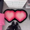 97331-32a5a1.webp Heart-Shaped Tufted Rug