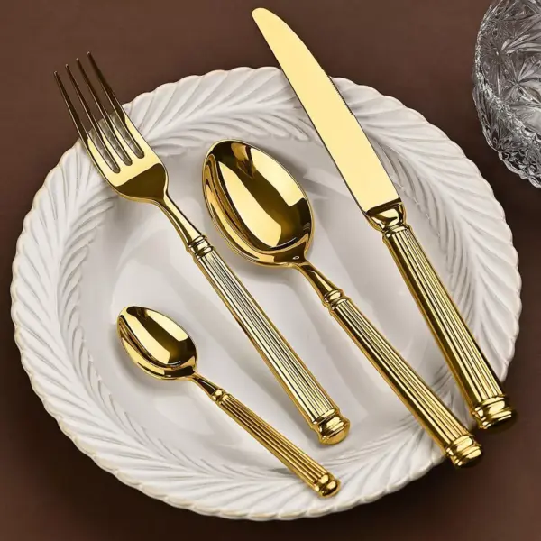 111757-a0839a.webp Luxury 18/10 Stainless Steel 4-Piece Cutlery Set