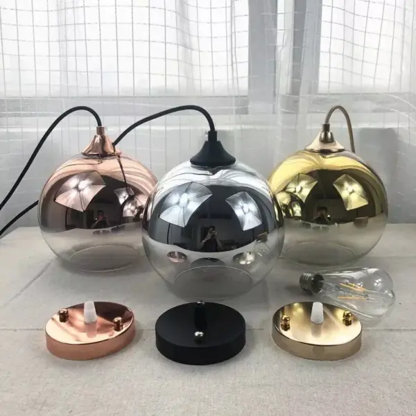 113017-5e77f1.webp Elegant Modern Glass Pendant Light - Dining Room & Bedroom Decor