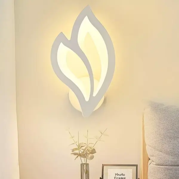 113153-147f53.webp Luxury Modern Wall-Mounted LED Lamp for Versatile Indoor Lighting