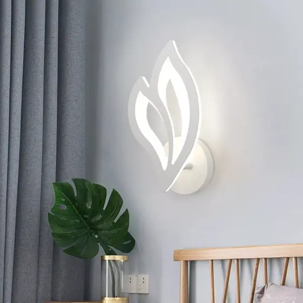113153-965179.webp Luxury Modern Wall-Mounted LED Lamp for Versatile Indoor Lighting